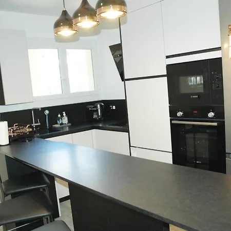 公寓 Design Apartment For 4 People In Antibes By Weekome *